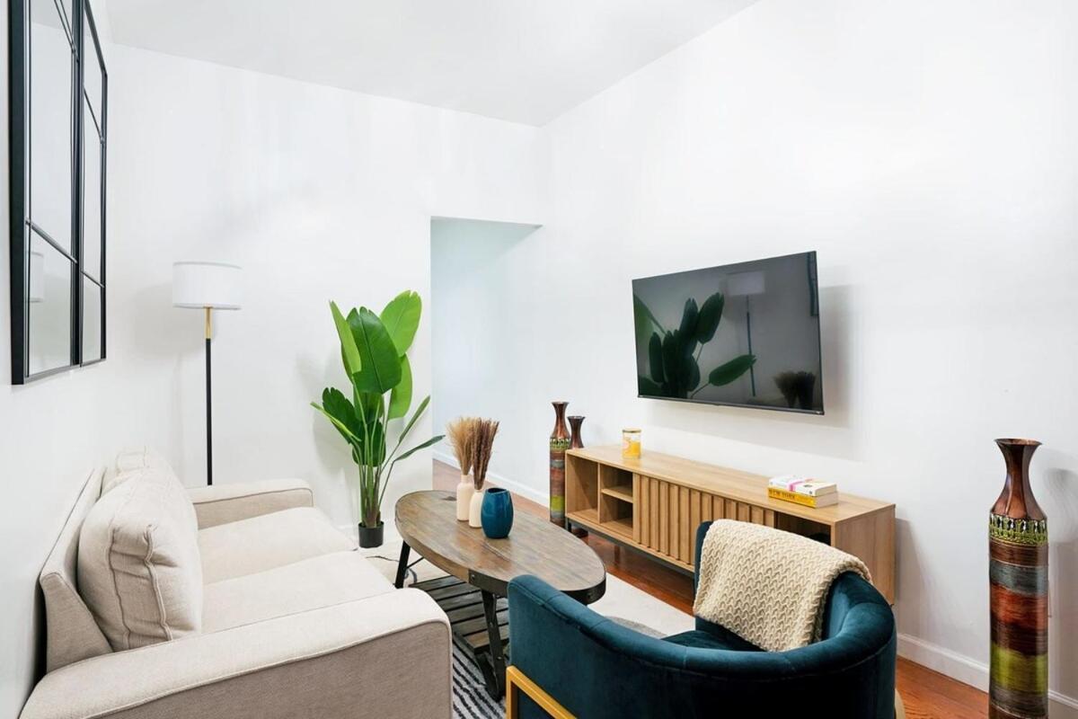454-3e Prime Location 1br Newly Furnished Appartamento